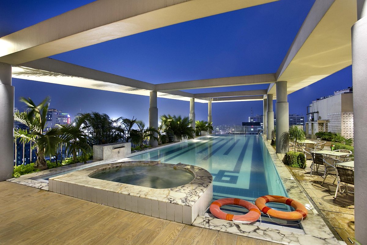 Hotels with Swimming Pools in Dhaka & Chattogram